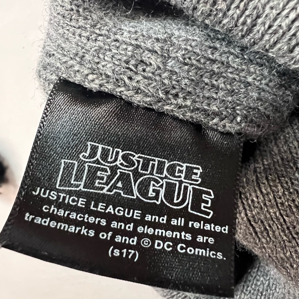 Toddler Hats Lot (Ages 2–4) – Nike Knit Winter Hat & DC Comics Beanie - Picture 5 of 5